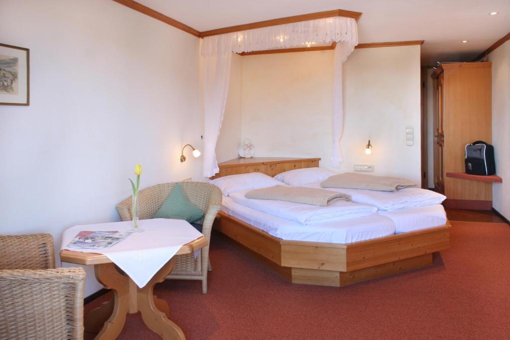 Hotel Adler Baerental Feldberg  Chambre photo